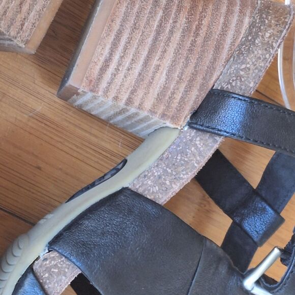 Sofft Melina Sandals Black Leather Stacked Block Heel Buckle Ankle Strap size 8 - Picture 9 of 16